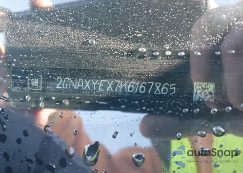 2019 Chevrolet Equinox Premier z USA, uszkodzony, nr VIN 2GNAXYEX7K6167865